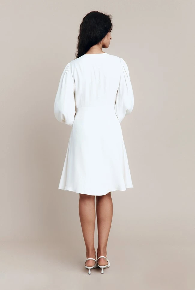 Shyla Crepe Knee-Length Dress Ivory 6 Shyla Crepe Knee-Length Dress Ivory - Image 4