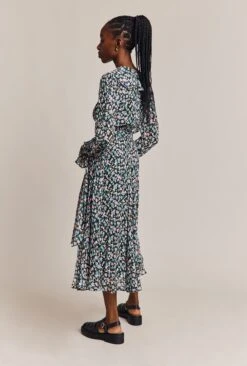 Su Georgette Midi Dress Black Heart Print 11 Su Georgette Midi Dress Black Heart Print -Ghost Fashion Store D06G001 Z10 26983 650px 964px