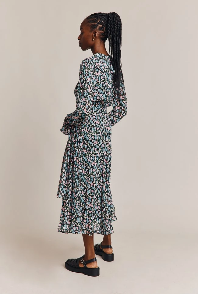 Su Georgette Midi Dress Black Heart Print 6 Su Georgette Midi Dress Black Heart Print - Image 4