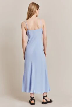 Sofia Crepe Midi Dress Perwinkle -Ghost Fashion Store D06G069 K30 27866 650px 964px