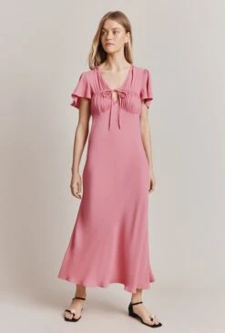 Laura Crepe Midi Dress Pale Rose -Ghost Fashion Store D06G085 H22 27819 650px 964px