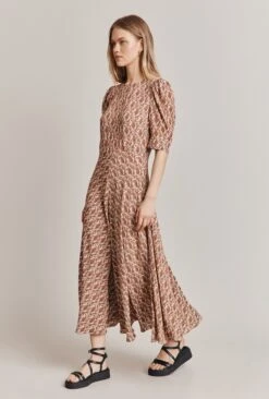 Erika Crepe Midi Dress Rose Paisley -Ghost Fashion Store D06G101 Z62 28355 650px 964px