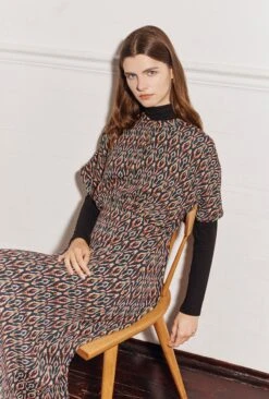 Harriet Crepe Midi Dress Black Soft Ikat -Ghost Fashion Store D07G044 Z07 29613 650px 964px