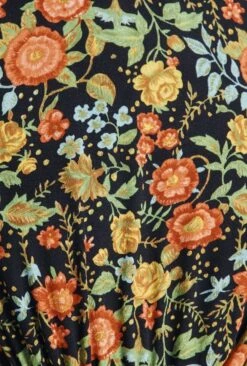 Sarah Crepe Midi Dress Classic Floral 15 Sarah Crepe Midi Dress Classic Floral -Ghost Fashion Store D07G052 Z09 29555 650px 964px