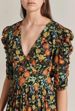 Sarah Crepe Midi Dress Classic Floral 12 Sarah Crepe Midi Dress Classic Floral -Ghost Fashion Store D07G052 Z09 29578 650px 964px