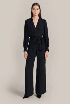 Olivia Crepe Wide Leg Jumpsuit Black -Ghost Fashion Store O07G002 A01 29247 650px 964px