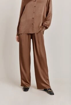 Imogen Satin Wide Leg Trouser Acorn -Ghost Fashion Store P06G003A D32 28532 650px 964px