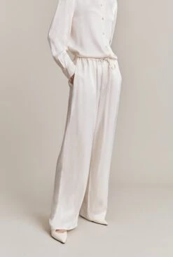 Imogen Satin Wide Leg Trouser -Ghost Fashion Store P06G003A M12 28482 650px 964px 1