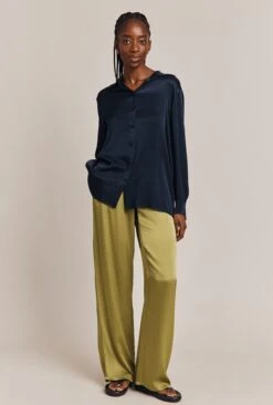 Ellie Satin Shirt Navy -Ghost Fashion Store Q06G007A K10 26909 650px 964px