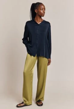 Ellie Satin Shirt Navy -Ghost Fashion Store Q06G007A K10 26910 650px 964px