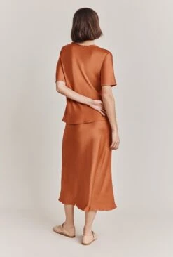 Ivy Satin Top Auburn -Ghost Fashion Store Q06G008A F24 28605 650px 964px