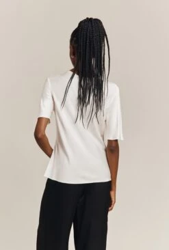 Ivy Satin Top Ivory 23 Ivy Satin Top Ivory -Ghost Fashion Store Q06G008A M12 26652 650px 964px