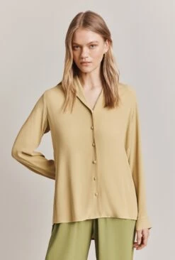 Aimee Crepe Shirt Pea Green