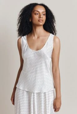 Margot Satin Top White Spot -Ghost Fashion Store Q06G020 Z70 28367 650px 964px
