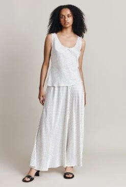 Margot Satin Top White Spot -Ghost Fashion Store Q06G020 Z70 28371 650px 964px