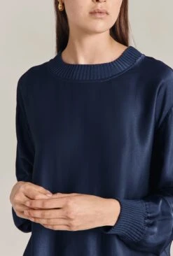 Grace Satin Sweatshirt Dark Midnight -Ghost Fashion Store Q07G003 K29 29412 650px 964px