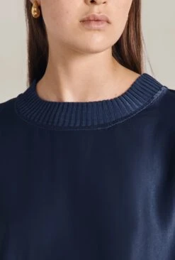 Grace Satin Sweatshirt Dark Midnight -Ghost Fashion Store Q07G003 K29 29413 650px 964px