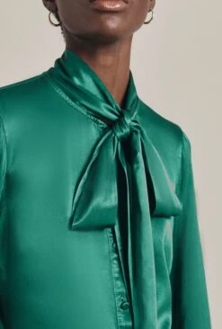 Anna Satin Pussybow Blouse Green -Ghost Fashion Store Q07G022 J30 29810 650px 964px