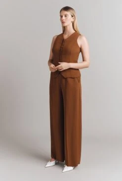 Bonnie Crepe Waistcoat -Ghost Fashion Store Q09G018 D18 32527 650px 964px